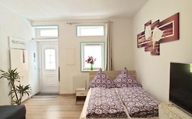 45 m² KTV, verkehrsgünstig, neu saniert,ruhig✓